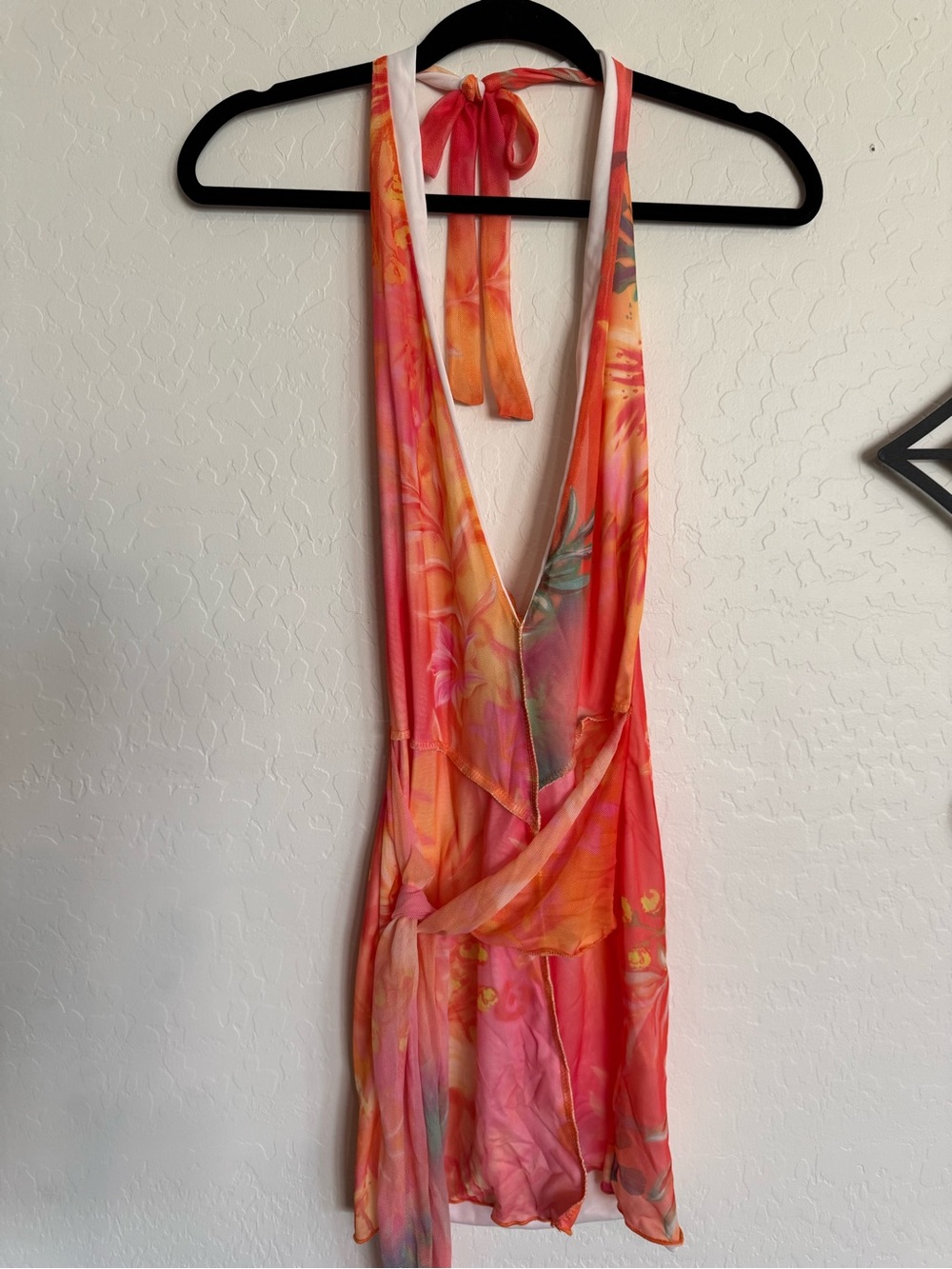 PrettyLittleThing Tropical Sunset Mesh Halter Dress NWT Size 4